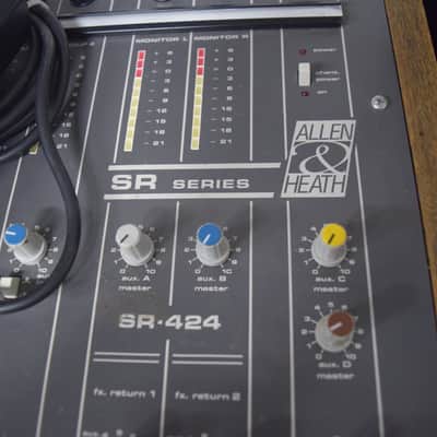 Allen & Heath SR Series SR-424 Mixer image 2