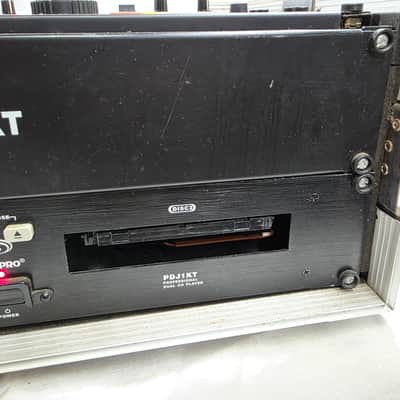 Pyle Pro PDJ1KT Dual CD Player & 2-Channel DJ Mixer in Road Case image 10