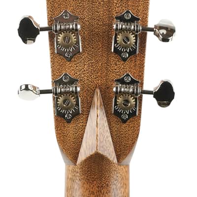 New Martin 000-28 Natural image 4