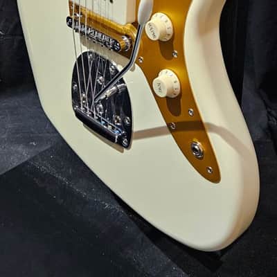 Squier J Mascis Signature Jazzmaster - Vintage White with Indian Laurel Fingerboard 2025 image 7