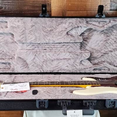Fender Am Pro II Precision Bass, Olympic White, w/Hard Case, Free Ship, 548 image 14