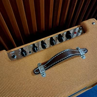 Fender Blues Junior Lacquered Tweed 15-Watt 1x12" Guitar Combo image 3