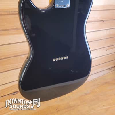 Fender Player II Mustang Electri Guitar - Black, Rosewood Fingerboard image 6