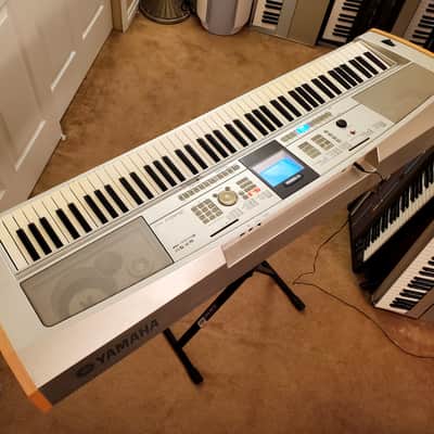 MUST SEE!!! YAMAHA DGX 505 SEMI-WEIGHTED 88-KEY DIGITAL PIANO IN AMAZING CONDITION! image 21
