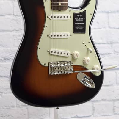 Fender Vintera II '60s Stratocaster - 3-Color Sunburst image 1