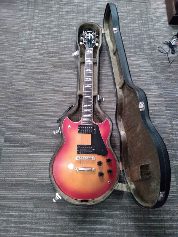 ギター YAMAHA GS-1000 1983 Yamaha SG 1000 Made in Japan with hard case Black