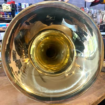 Olds FH560 Gold-Lacquered Finish Student Model Single French Horn with Original Case and Mouthpiece image 12