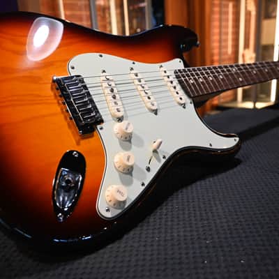 Fender Custom Shop Custom DLX Stratocaster 2009 - Chocolate 3-Tone Sunburst #3314 image 4