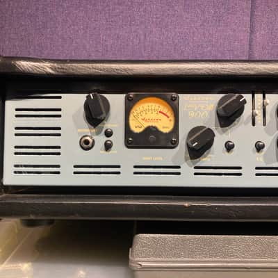 Ashdown ABM 900 EVO III Amp & 2 x 410H 4 x 10 Cabs 2010 image 7