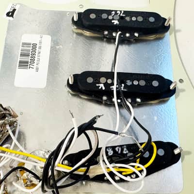 LOADED Fender Deluxe Vintage Noiseless Stratocaster Pickups 7 Way Superswitch image 9