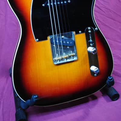 Fender Jerry Donahue Signature Telecaster MIJ, Sunburst, with case image 2