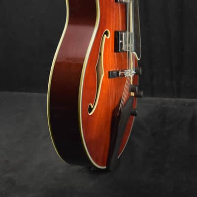 Eastman AR603CED-15 15" Archtop Seymour Duncan Pickups All Solid Wood Classic Truetone Gloss image 5