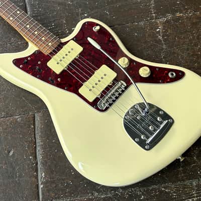 Fender Vintera '60s Jazzmaster with Pau Ferro Fretboard 2022- Olympic White image 2