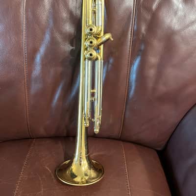 York National Bb trumpet (1955) SN 197094 (Model 105) image 7