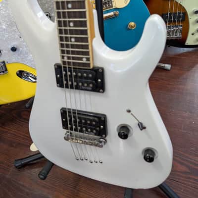 Devlin DV-100 Solid Body Electric Guitar imagen 3