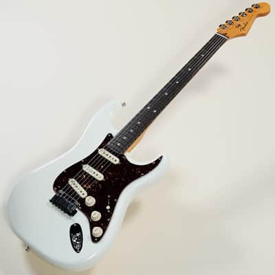 Fender American Ultra Stratocaster Arctic Pearl 2021 Arctic Pearl [US210046436] (05/13) image 4