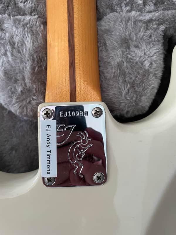 Fender Eric Johnson Stratocaster with Maple Fretboard 2006- Present - White Blonde image 1