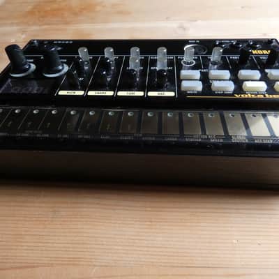 Korg Volca Beats Analog Rhythm Machine - Black image 2