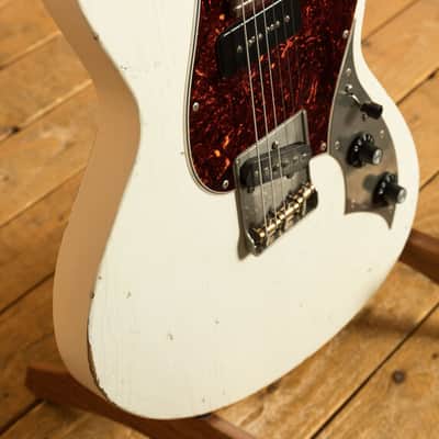 Novo Select Serus T | Olympic White - Tortoise Shell Pickguard image 6
