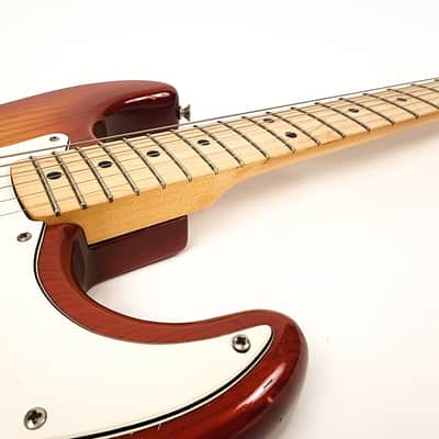 Fender Stratocaster with Maple Fretboard 1979 - 1981 - Sienna Sunburst image 10