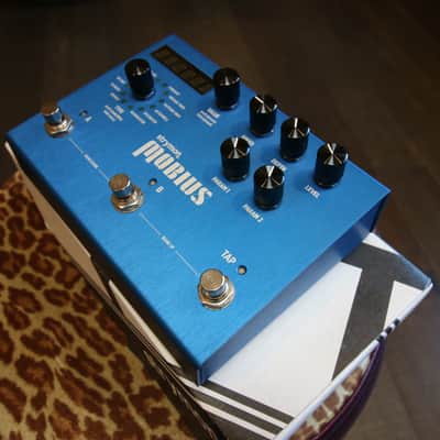 Strymon Mobius 2012 - Present - Blue image 3