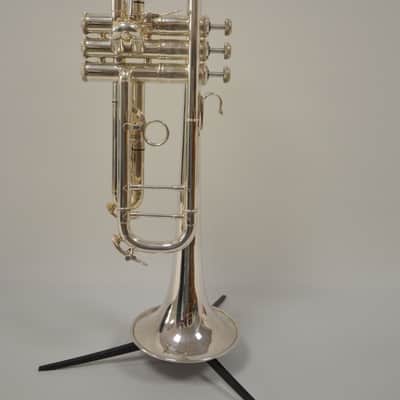 Trompeta Bach Stradivarius 72 estrella Corporation plateada como nueva image 16