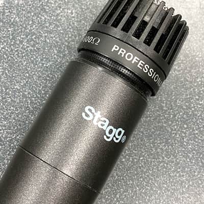 Stagg SDM70 Dynamic Microphone image 3