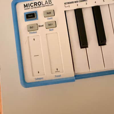 Arturia MicroLab 25-Key MIDI Controller - Blue image 2