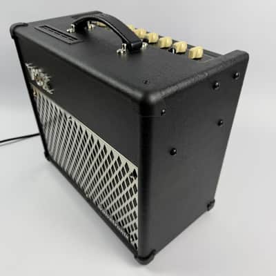 Vox Valvetronix VT15 2008 - 2010 - Black image 4