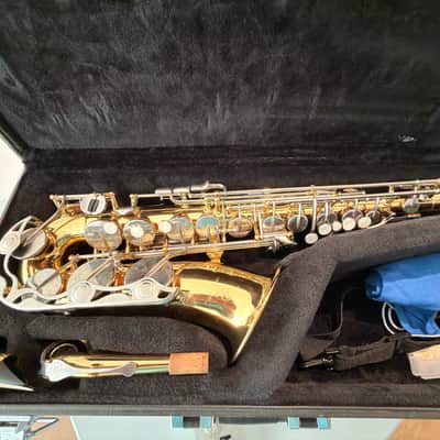 Yamaha YAS-26 Standard Alto Saxophone 2010s - Lacquered Brass image 11