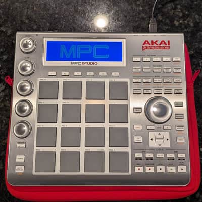 Akai MPC Studio Music Production Controller V1 2012 - 2019 - Grey image 5