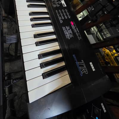 Vintage KORG TR-61 Music Workstation Keyboard (Pre-Owned) image 2