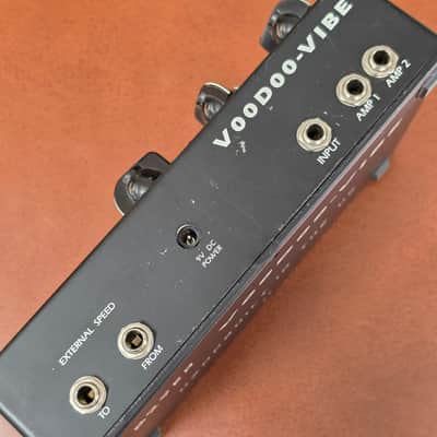 Roger Mayer Voodoo-Vibe – Legendary Boutique Uni-Vibe with Chorus