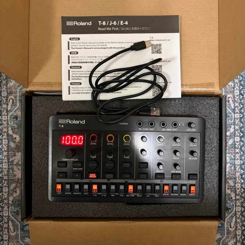 Roland T-8 AIRA Compact Beat Machine 2022 - Present - Black image 1