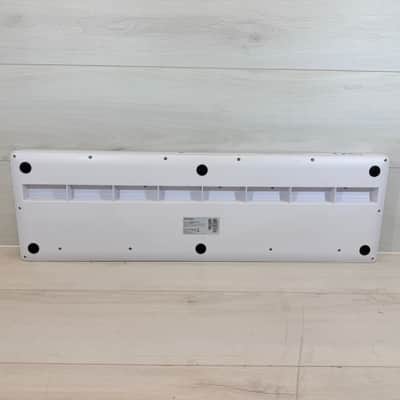 Arturia KeyLab Essential 49 MK3 USB MIDI Controller Keyboard White 2023 image 11