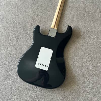 Fender Eric Clapton Artist Series Stratocaster with Vintage Noiseless Pickups 2000 Black image 6