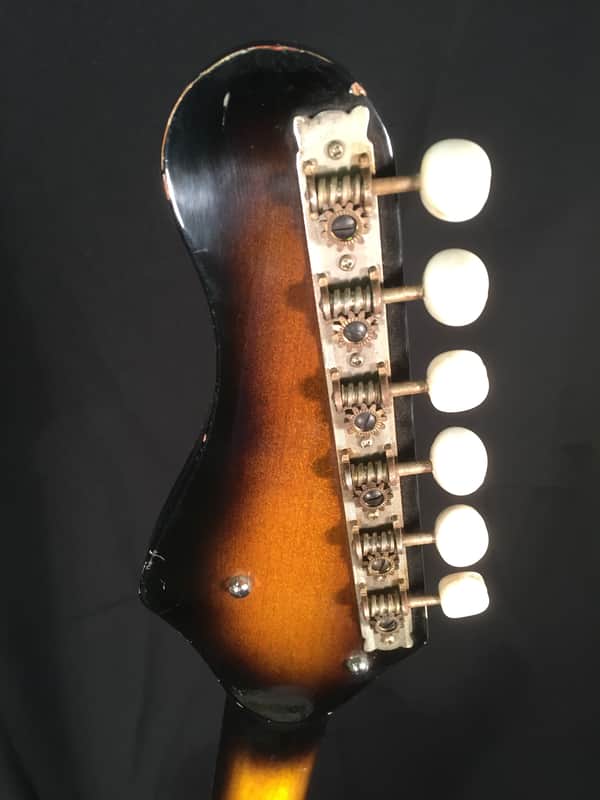 Vintage 60's Audition electric guitar, single gold foil pickup