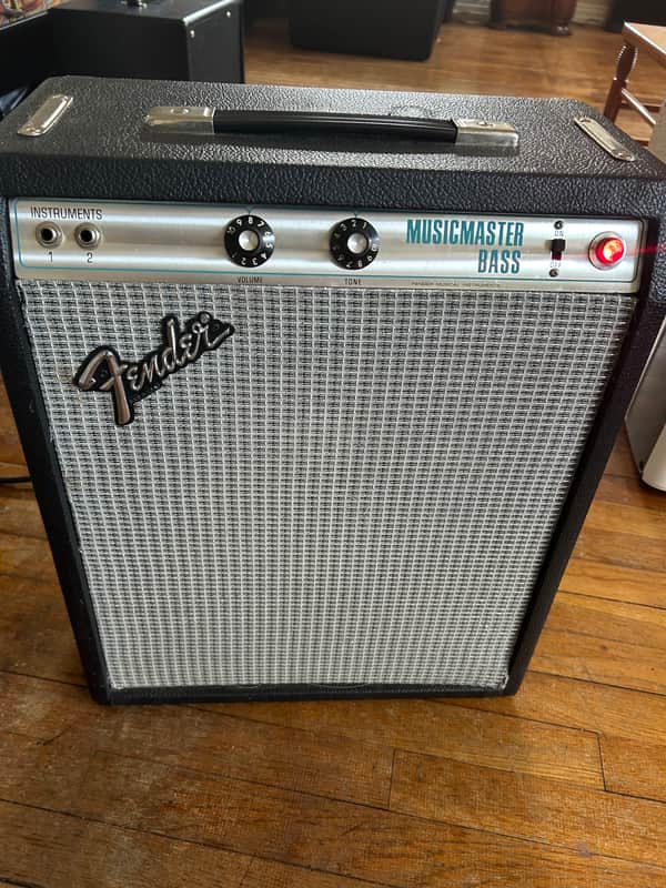1979 Fender Musicmaster Bass Amp 12-Watt 1x12" Silverface image 1
