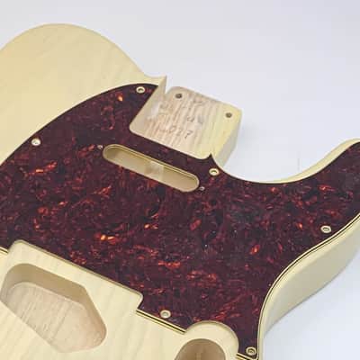BloomDoom 4 Ply Aged Red Tortoise Relic T-Style Pickguard image 2