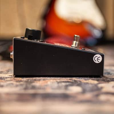 Electro-Harmonix Small Clone Analog Chorus Guitar Pedal image 8