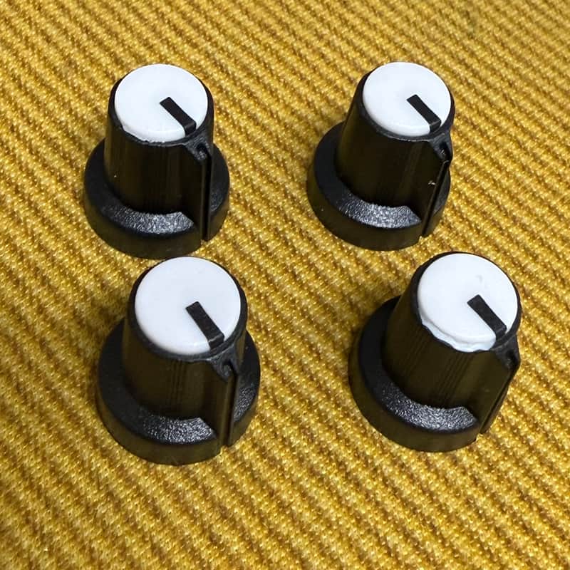 AK-KNB-B Set of 4 Black Plastic Knobs with Indicator Lines Amp/Guitar/Pedal Knob 6mm image 1
