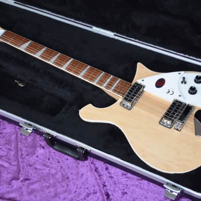 Rickenbacker 620 Mapleglo made in USA * pure vintage tone & look & feel*play those legendary & authentic Ricky sounds* Comes with a gig bag ! *Beyers Best Offers for many brand new Rickenbacker models image 7