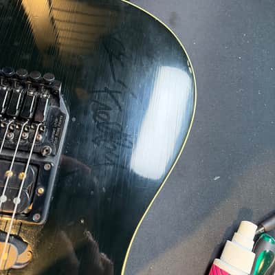 Gibson U-2 / Mach II 1987 - Ebony (KISS) Signed by Ace Frehley image 3