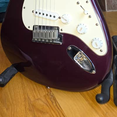Fender American Standard Stratocaster 1999 - RARE Plum Purple Metallic Finish image 3