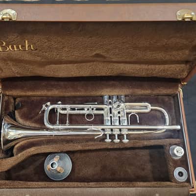 Vincent Bach Stradivarius Model 37 1983-84 - Silver image 16