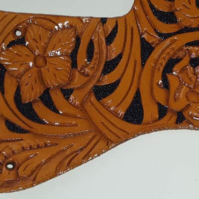 Leather pickguard Gibson Les Paul Special 2018 "Floral riffs" brown/ Black image 2