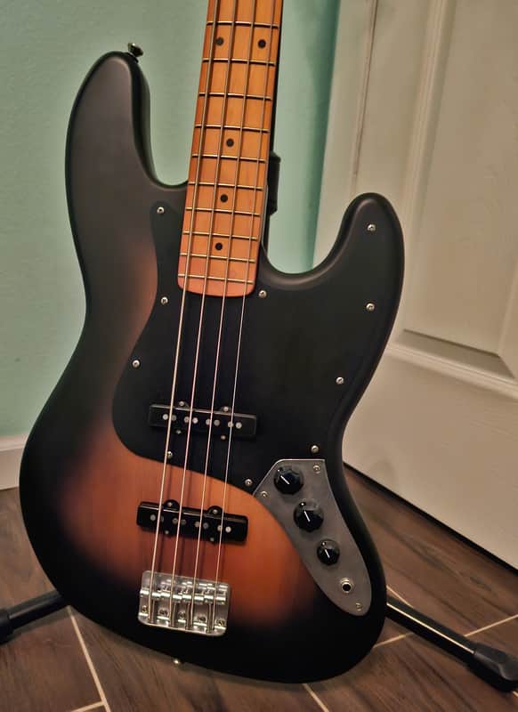 Squier 40th Anniversary Vintage Edition Jazz Bass 2022 - Present - Satin Wide 2-Color Sunburst image 1