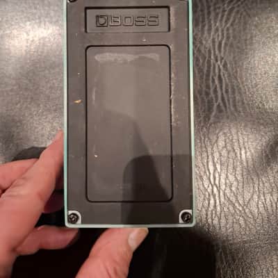 Boss TR-2 Tremolo (Silver Label) 1997 - Present - Green image 4