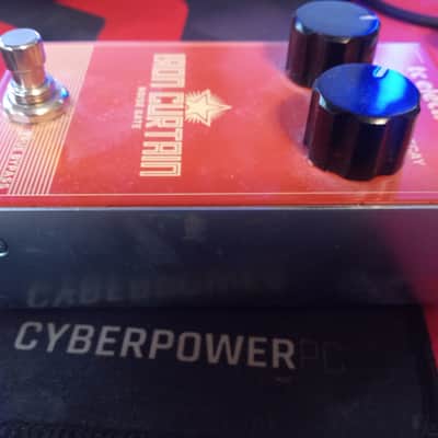 TC Electronic Iron Curtain Noise Gate 2019 - Present - Orange image 3