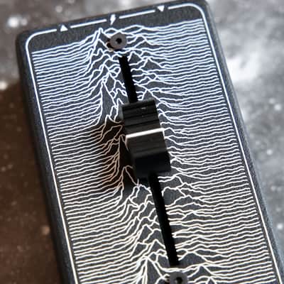 Volume division pedal Joy division Unknown pleasure Black Eye clean Boost image 4